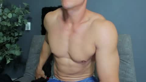 Snapshot of recce_taylor4 chatting on 05-29-26, 11:25 twitter REECET26 instagram RECCETAYLOR online show from 05-29-26, 11:25