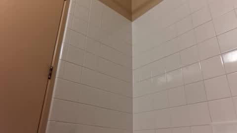 Snapshot of recka810 chatting on 01-11-26, 04:01 recka810 online show from 01-11-26, 04:01