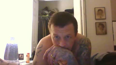 Snapshot of recka810 chatting on 03-05-26, 10:44 recka810 online show from 03-05-26, 10:44