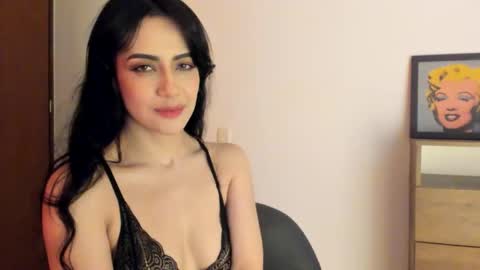 red_flower203 online show from 04-23-26, 06:10