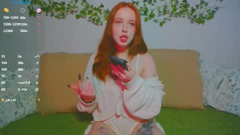 Lissa 3 online show from 12-18-25, 01:06