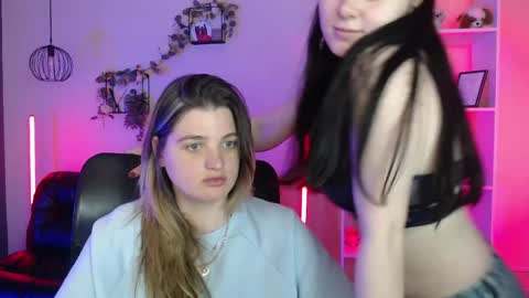 Snapshot of red_melissa chatting on 05-27-26, 08:06 red_melissa online show from 05-27-26, 08:06