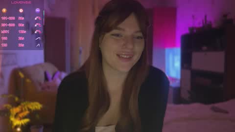 Snapshot of redaplle2 chatting on 11-25-25, 10:32 redaplle2 online show from 11-25-25, 10:32