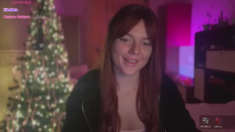 Snapshot of redaplle2 chatting on 12-14-25, 12:27 redaplle2 online show from 12-14-25, 12:27