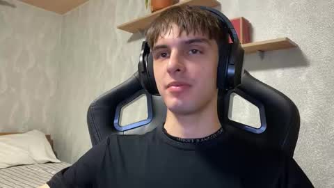 redbullshine online show from 09-29-25, 03:28