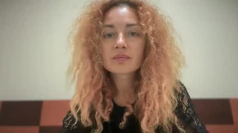 reddgirll online show from 11-11-25, 10:32