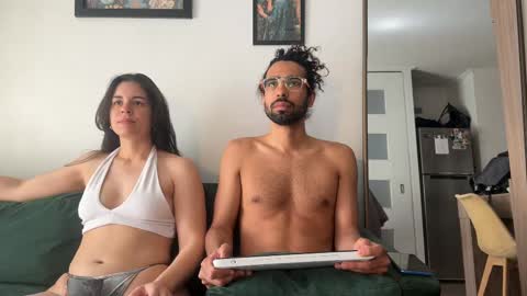 redfloweer online show from 10-22-25, 01:22