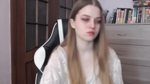 Lily online show from 02-26-25, 02:37