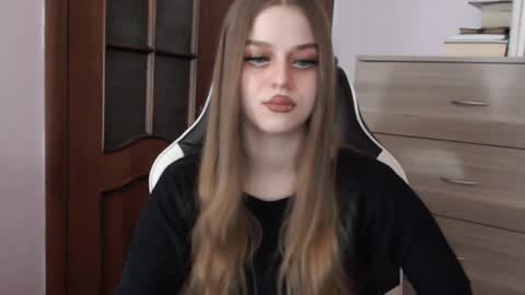 Lily online show from 02-24-26, 02:20