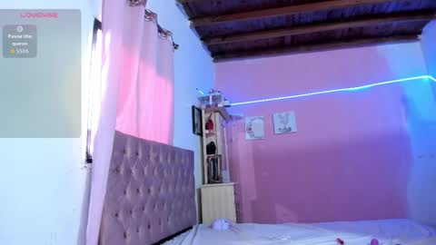 Snapshot of redhotdoll_ chatting on 03-12-26, 01:50 RedHotDoll online show from 03-12-26, 01:50