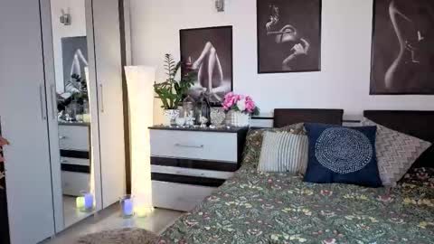 Alex online show from 12-15-25, 12:20