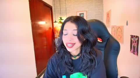 Lili Lopez online show from 02-21-25, 07:54