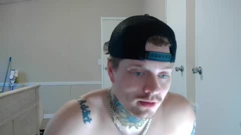 Snapshot of redinthebed chatting on 01-29-25, 05:35 InkedGinger online show from 01-29-25, 05:35