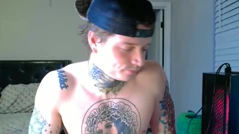 Snapshot of redinthebed chatting on 11-14-25, 01:26 InkedGinger online show from 11-14-25, 01:26