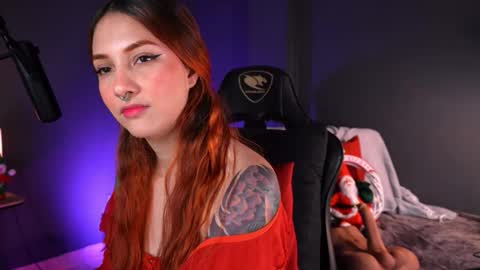 Snapshot of redjasmine_ chatting on 11-21-25, 10:19 Red Jasmine online show from 11-21-25, 10:19