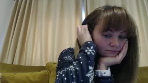 Snapshot of redjessica chatting on 02-26-25, 06:37 RedJessica online show from 02-26-25, 06:37