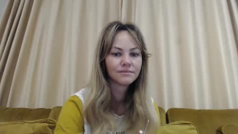 Snapshot of redjessica chatting on 10-14-25, 05:08 RedJessica online show from 10-14-25, 05:08