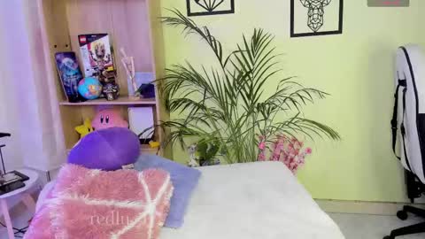 Lu Independiet model online show from 03-07-25, 04:24