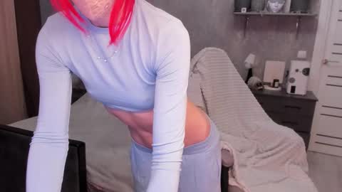 Stephanie online show from 09-25-25, 07:23