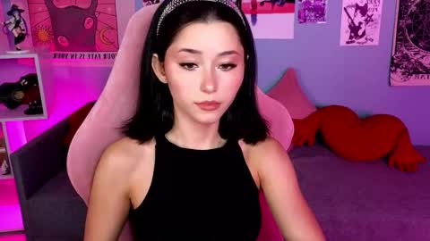 Snapshot of redmidnight_ chatting on 05-02-26, 08:36 Kiara online show from 05-02-26, 08:36