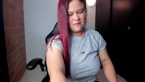 Snapshot of redmusee chatting on 07-14-26, 04:13 redmusee online show from 07-14-26, 04:13