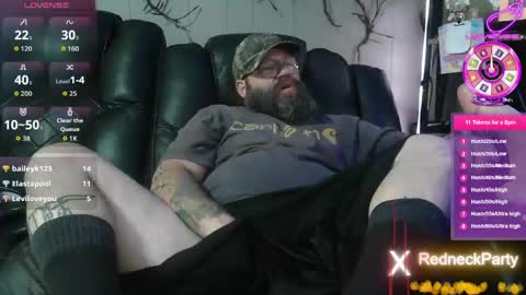 Snapshot of redneckwants2play chatting on 04-25-26, 01:41 RedneckWants2Play online show from 04-25-26, 01:41