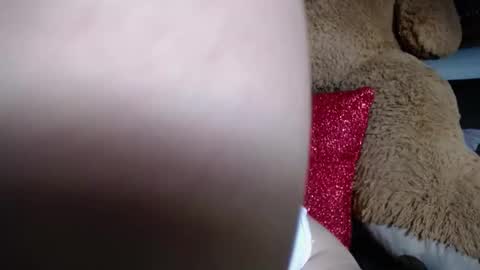 MIA online show from 11-26-25, 04:30