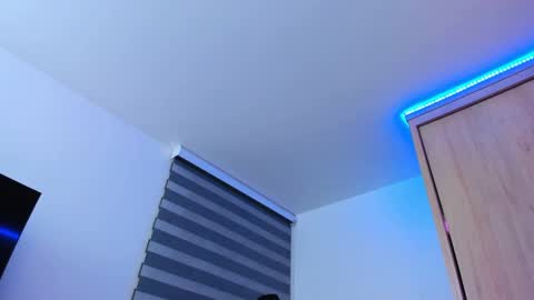 Snapshot of redski77 chatting on 12-29-24, 09:17 redski77 online show from 12-29-24, 09:17