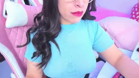 Snapshot of redski77 chatting on 11-28-25, 09:23 redski77 online show from 11-28-25, 09:23