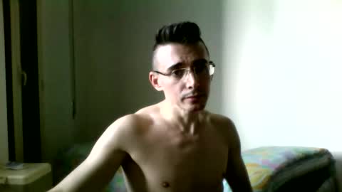 Snapshot of redstep0 chatting on 11-12-25, 02:39 redstep0 online show from 11-12-25, 02:39