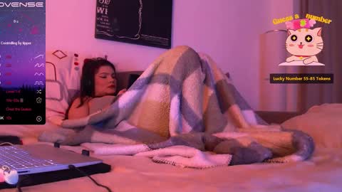 Snapshot of redyari chatting on 03-09-25, 01:46 Red online show from 03-09-25, 01:46