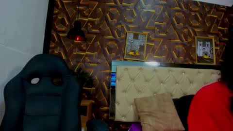 reed_kitty online show from 11-24-25, 01:00