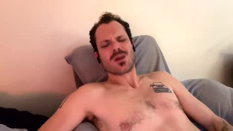 Reed Thomas online show from 12-31-24, 06:37