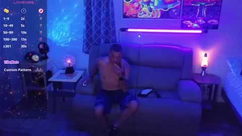 Snapshot of reel_feels_cpl chatting on 12-04-24, 02:31 Reel Feels Cpl online show from 12-04-24, 02:31