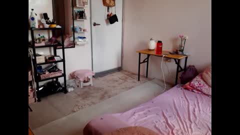 Snapshot of reen6969 chatting on 01-25-25, 01:43 Reen online show from 01-25-25, 01:43