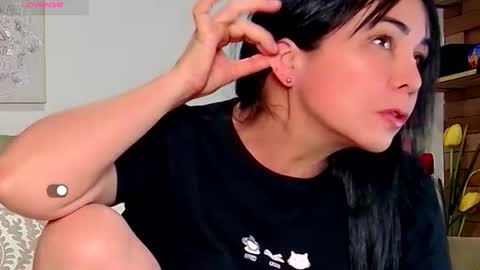 Yanella online show from 07-25-26, 06:11
