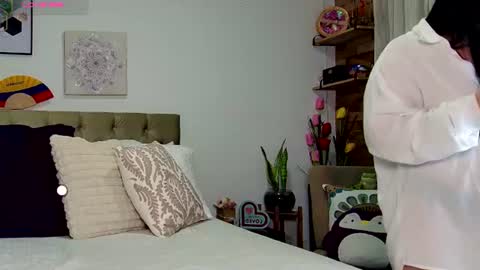 Yanella online show from 07-26-26, 12:34