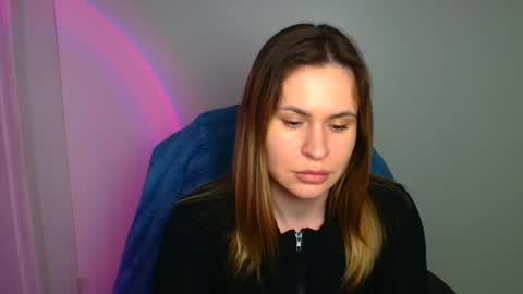 Regina online show from 03-09-26, 10:08