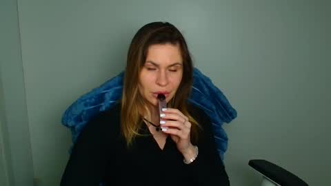 Regina online show from 03-10-26, 09:03