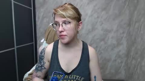 Regina online show from 02-15-25, 04:34