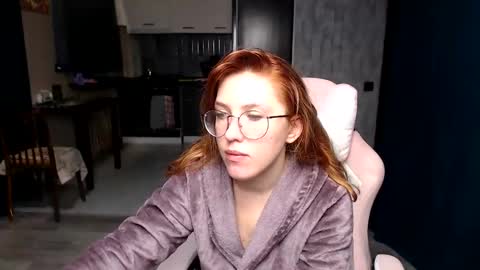 Regina online show from 10-19-25, 01:39
