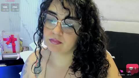 reginavegaa online show from 06-03-26, 11:35