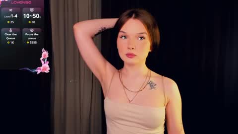 Snapshot of reginiasaccone chatting on 05-30-26, 06:16 Emily - online show from 05-30-26, 06:16