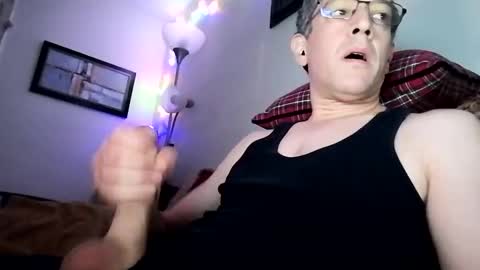 regularguy20 online show from 10-28-25, 09:46