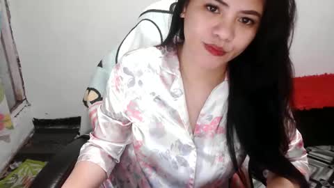 reign2525 online show from 03-13-26, 02:56