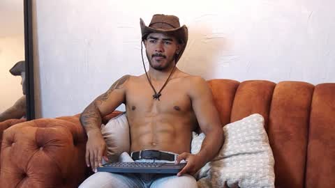 Reik online show from 10-27-25, 12:09