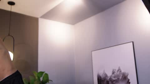 Reik online show from 04-16-26, 12:17