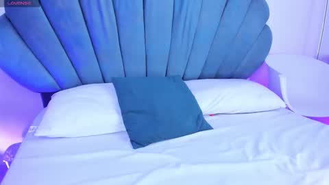 Snapshot of reikaminato chatting on 10-10-25, 03:11 Reika  online show from 10-10-25, 03:11