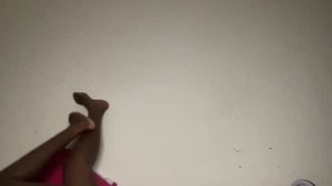 Snapshot of reina77xo chatting on 02-13-26, 06:26 reina77xo online show from 02-13-26, 06:26