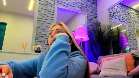 reina cummings online show from 04-26-26, 04:10